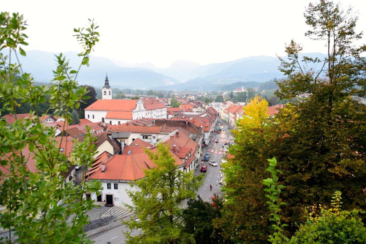 Hotel Glamping Ob Robu Gozda Kamnik Zewnętrze zdjęcie