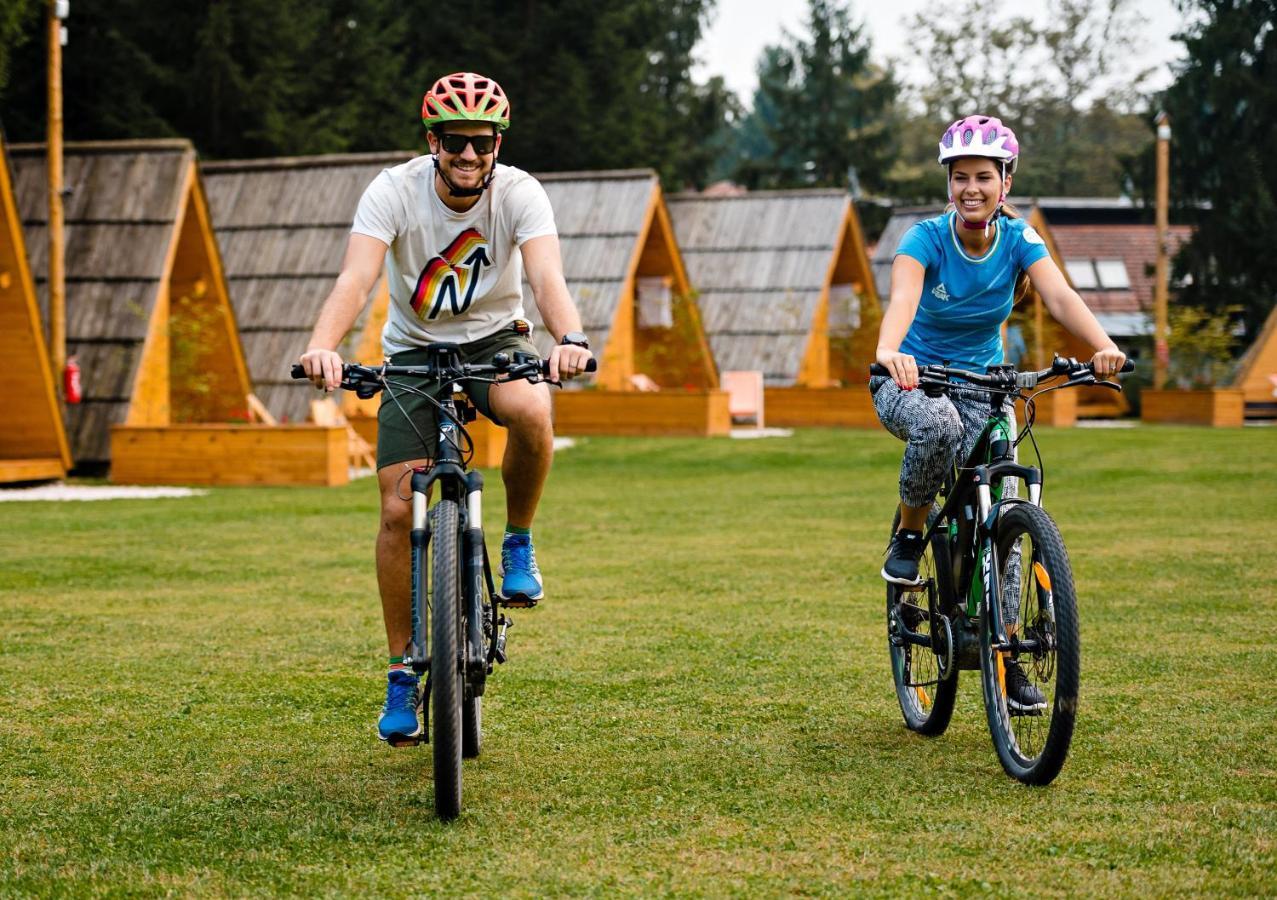 Hotel Glamping Ob Robu Gozda Kamnik Zewnętrze zdjęcie