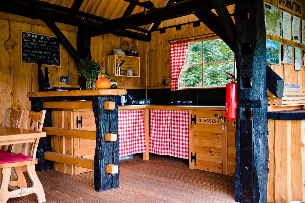 Hotel Glamping Ob Robu Gozda Kamnik Zewnętrze zdjęcie