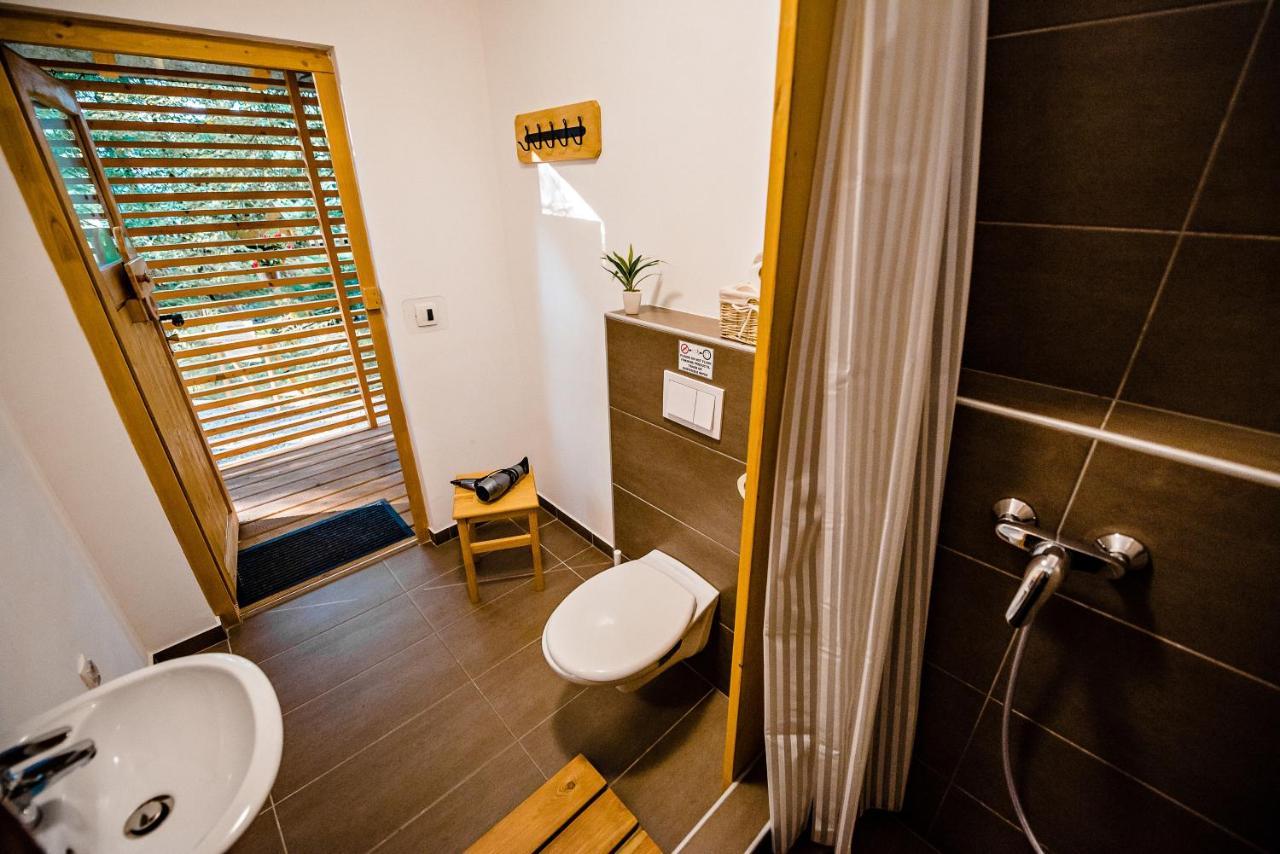 Hotel Glamping Ob Robu Gozda Kamnik Zewnętrze zdjęcie