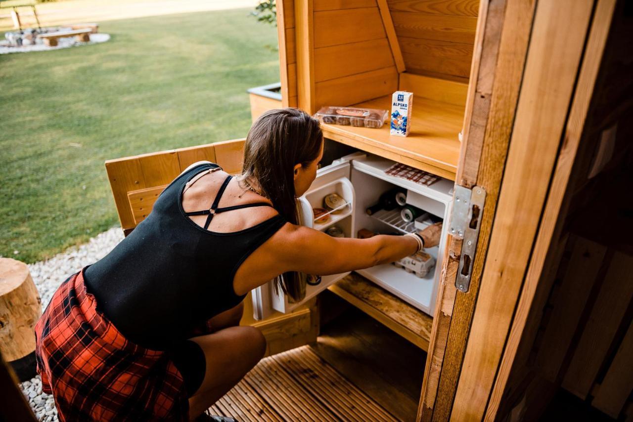 Hotel Glamping Ob Robu Gozda Kamnik Zewnętrze zdjęcie