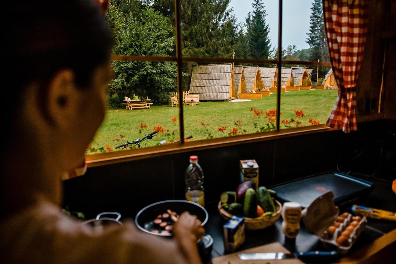 Hotel Glamping Ob Robu Gozda Kamnik Zewnętrze zdjęcie